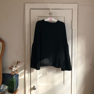 Chic bell sleeve shirt size small